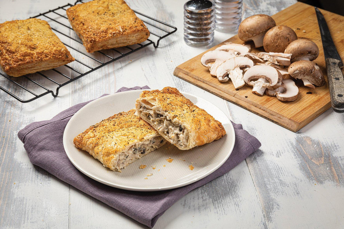 Proper Cornish Unbaked Chicken & Mushroom Slice 1 x 27 Ready Meals Asetena Pa