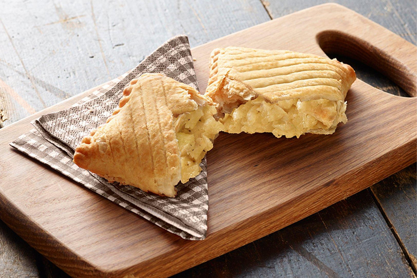 Proper Cornish Unbaked Cheese & Onion Slice 1 x 27 Ready Meals Asetena Pa