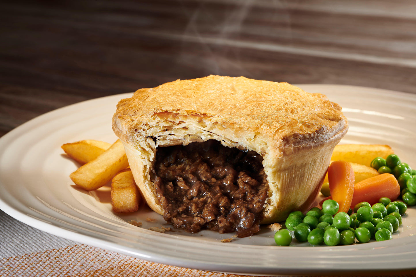 Pukka Wrapped & Baked Vegan Mince Steak & Onion Pie 1 x 12 Ready Meals Asetena Pa