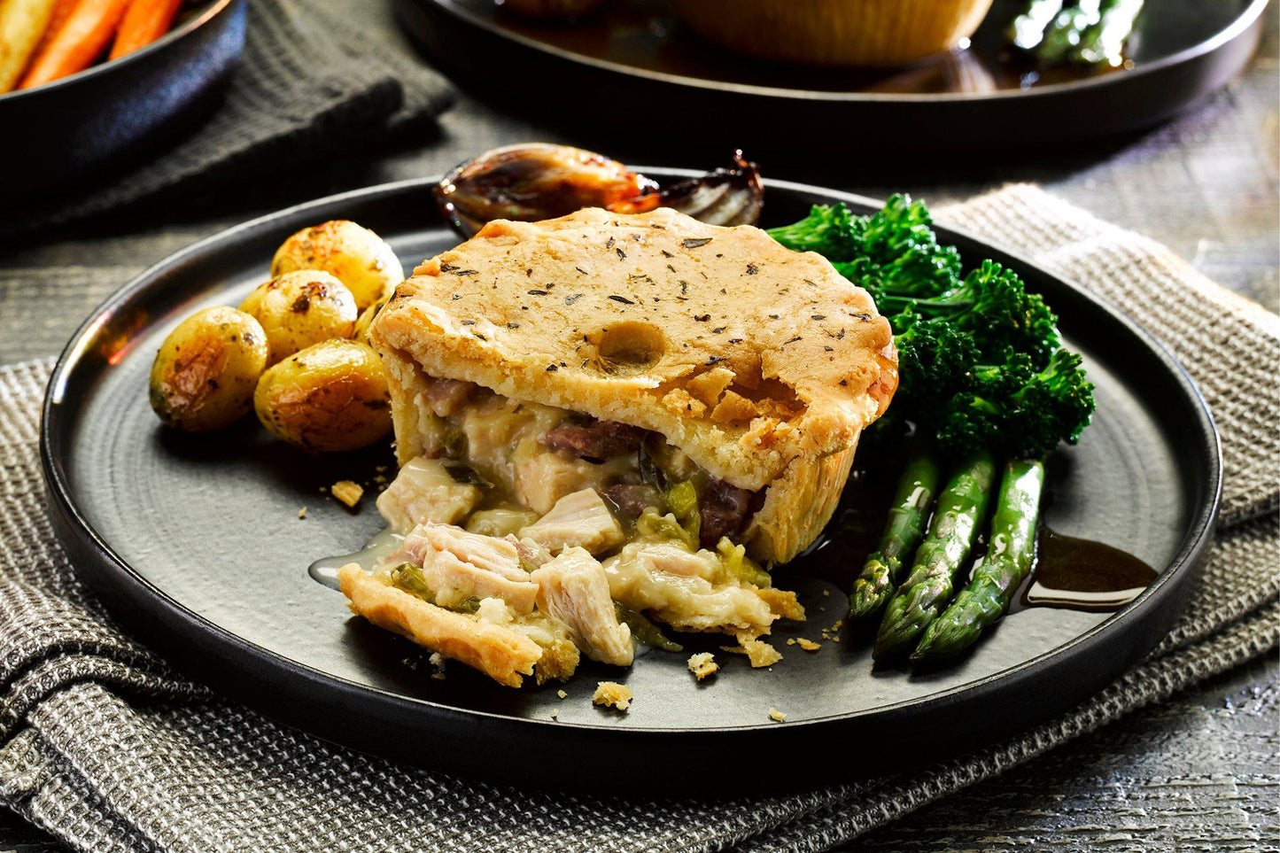 Phat Gluten Free Baked Chicken, Ham & Leek Pie 12 x 300g Ready Meals Asetena Pa