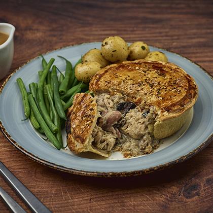 Phat Chicken Bacon and Mushroom Pie - Product discounted due to limit on shelf life 12 x 285g Ready Meals Asetena Pa