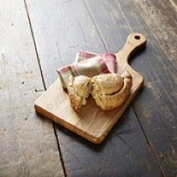 Proper Cornish Bacon Chicken & Leek Pasty 20 x 283g Ready Meals Asetena Pa
