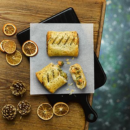 Wilfred's Gourmet Sweet Potato Stilton & Cheddar Roll 40 x 187g Ready Meals Asetena Pa
