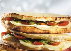 Luna Mozzarella Pesto & Sun-Dried Tomato 20 x 196g Ready Meals Asetena Pa