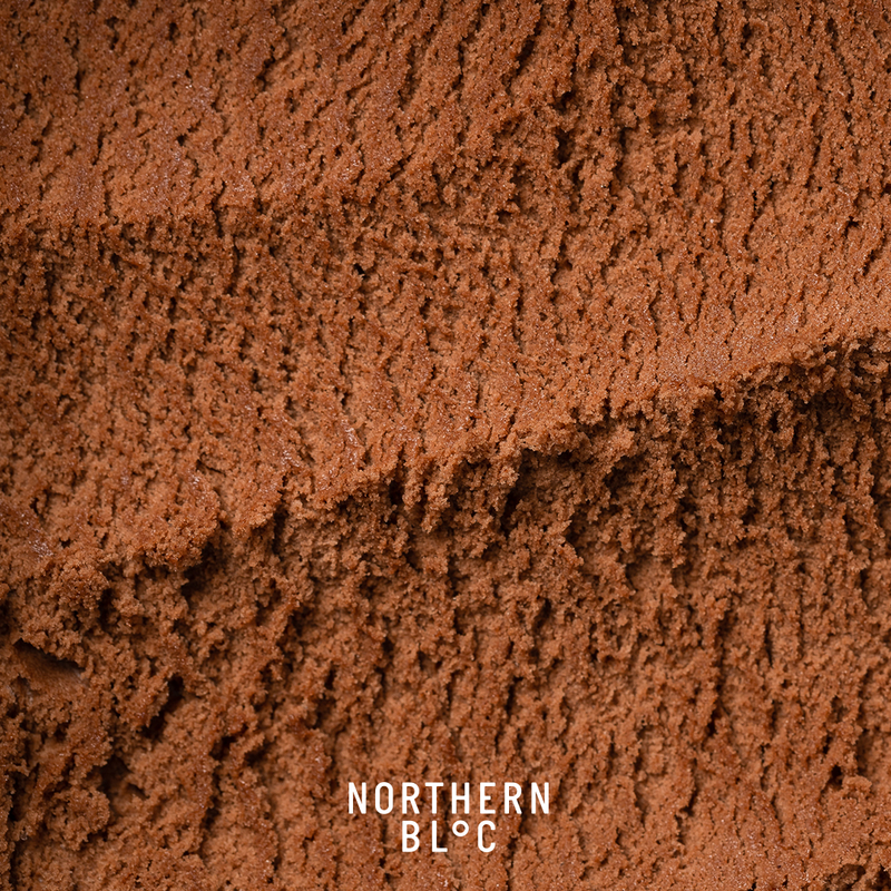 Northern Bloc Vegan Chocolate Ice Cream UNIT 1x2.5lt . Packed 4 units to a case.
Unit Weight: 1.99 Kilos.
