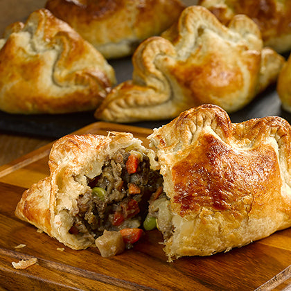Everyday Favourites Traditional Beef & Vegetable Pasty Unbaked 30 x 180g Ready Meals Asetena Pa 
