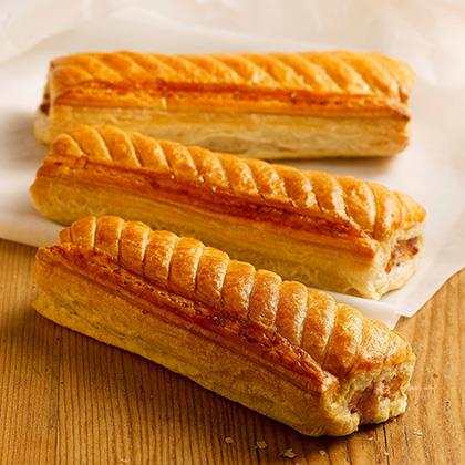 Wrights Frozen Baked Jumbo Sausage Roll 35 x 150g BS Ready Meal Asetena Pa Wrights Frozen Jumbo Sausage Roll 35x150g Frozen Baked Meal