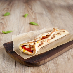 Pepperoni twist 28 x 175g Ready Meal Bundles Asetena Pa Big Al's Pepperoni Twist Pizza 28x175g Stone Baked Snack