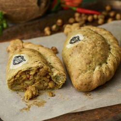 Phat Naked Vegan Kerelan Cauliflower  Chickpea & Onion Bhaji Pasty 20 x 285g Ready Meals Asetena Pa 