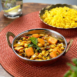 Simply Worldfoods Sweet Potato Chickpea & Spinach Curry 12 x 350g Ready Meals Asetena Pa 