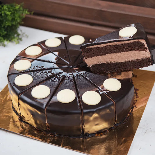 Letscake Devil's Fudge Cake (12 Pre-Portions) 1x1.68Kg